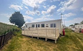 Beautiful 8 Berth Caravan At Heacham Beach In Norfolk Ref 21056C